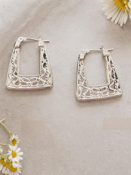 2525 Jewelry - Silver Square Hoop Earrings